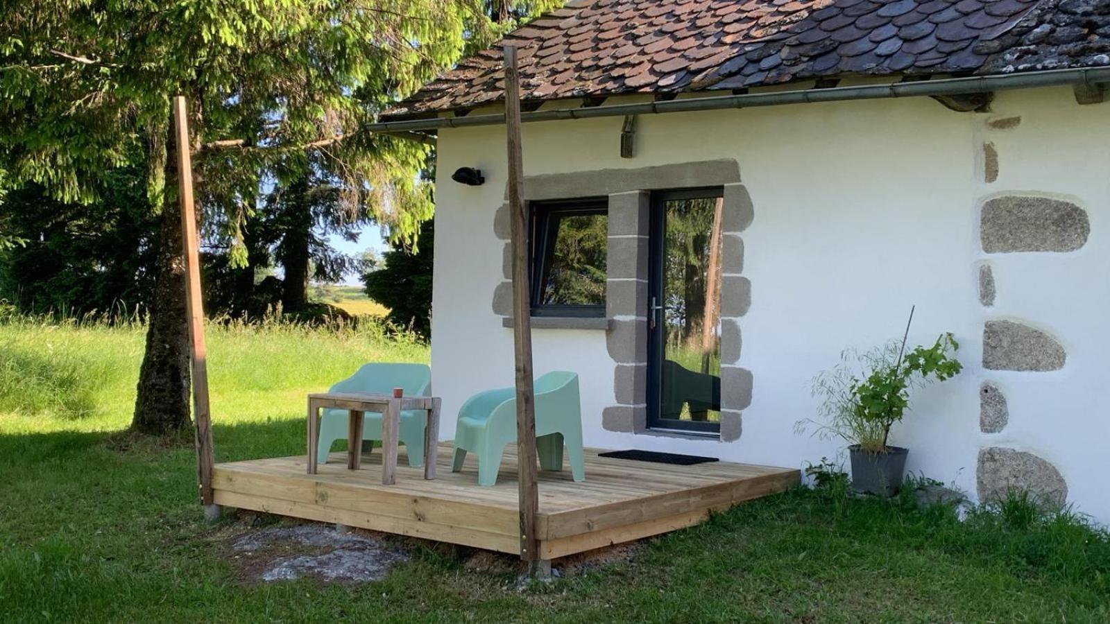 Aux Logis De Fonfroide Chez Mylene & David Bed & Breakfast Marcoles Exterior foto