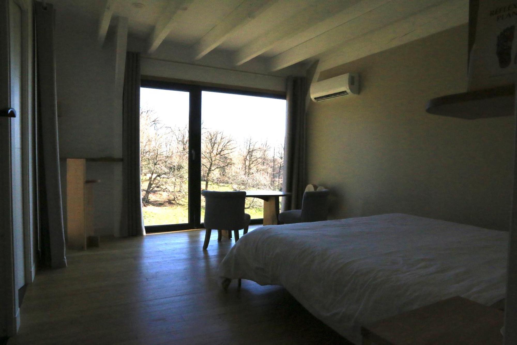 Aux Logis De Fonfroide Chez Mylene & David Bed & Breakfast Marcoles Exterior foto