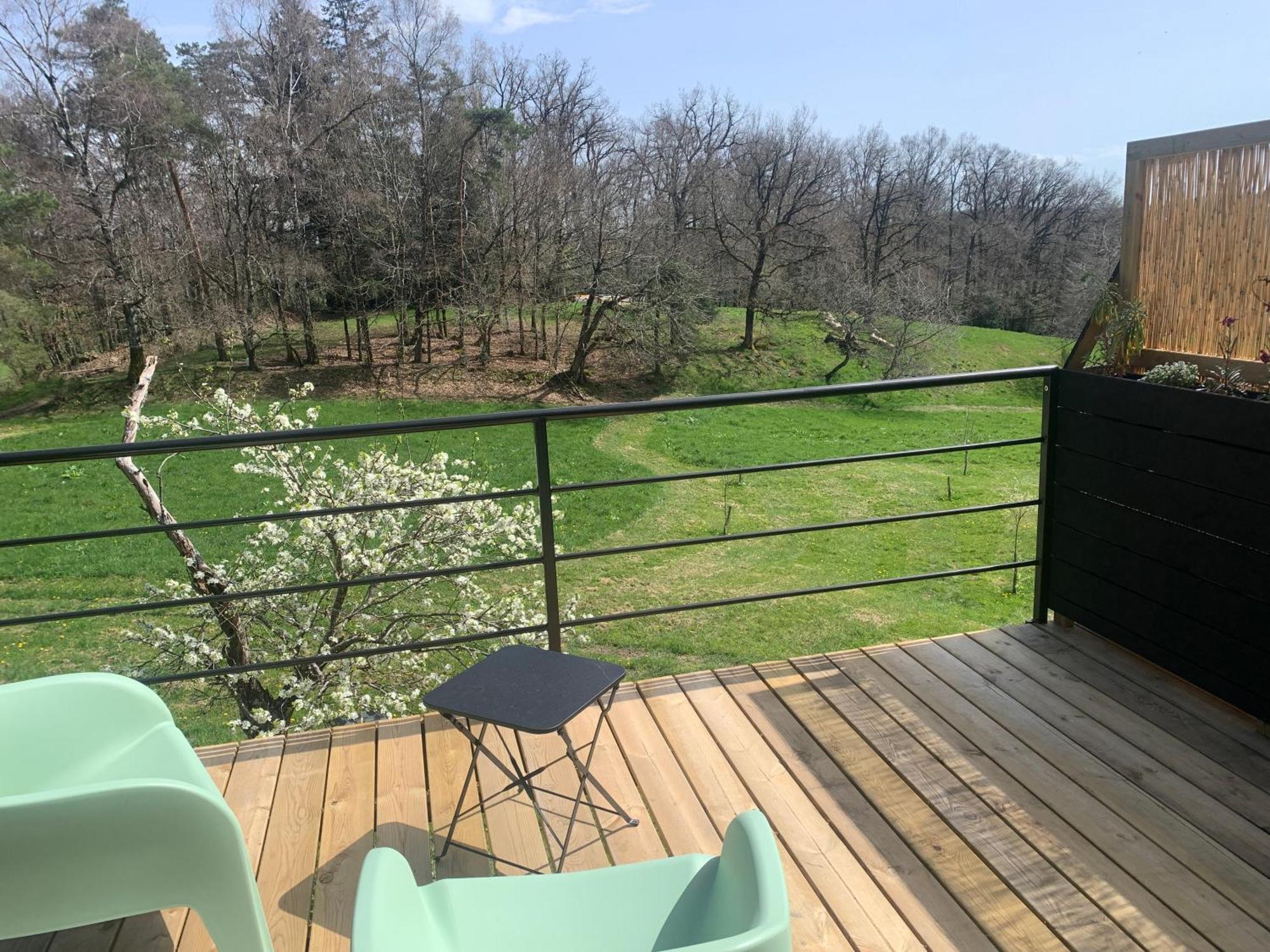 Aux Logis De Fonfroide Chez Mylene & David Bed & Breakfast Marcoles Exterior foto